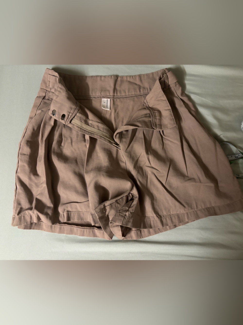 Commense Women's Chino Shorts in Dusty Rose